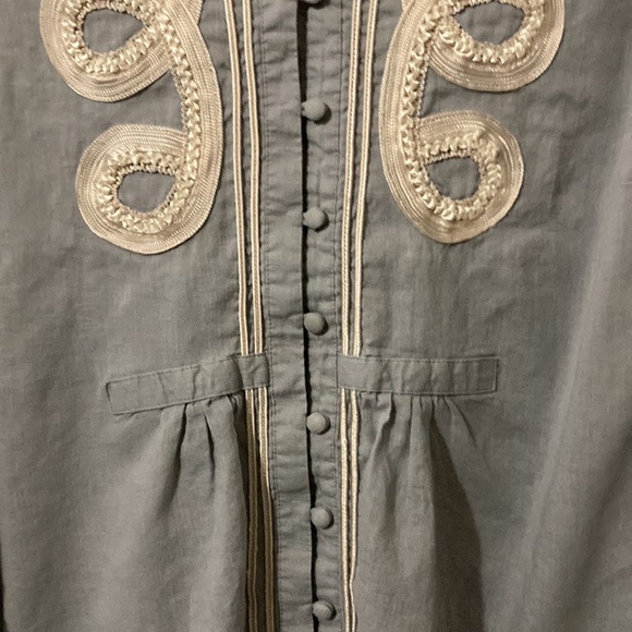 Avenue grey Embroidered button
down 3/4 sleeves blouse women's size 22/24 - Picture 6 of 12